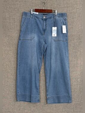 NWT Curve Appeal Wide-Leg Ankle Denim Jeans - Light Blue NWT